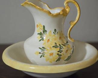 Cash Family pitcher and bowl