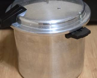 Pressure cooker