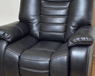 Like New Ashley Furniture lift chair