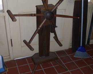 Antique Thread Spinning Wheel