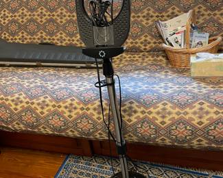 Memorex SingStand Karaoke Machine with Mic and Bluetooth. Excellent condition. 