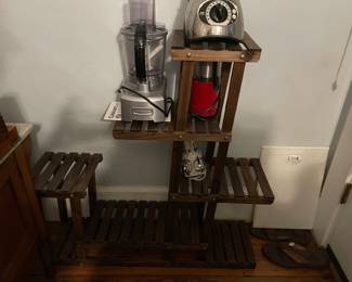 Oster blender, Cuisinart food processor, Kitchen Aid coffee grinder, all working and in excellent condition. Indoor/outdoor freestanding wood shelves