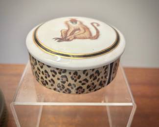 Vintage Lynn Chase porcelain trinket box