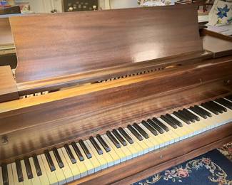 Conover Cable baby grand piano CC-172 and needlepoint bench 
