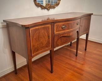Henredon 18th Century Portfolio Hepplewhite-style mahogany serpentine sideboard with inlays - 72” x 24” x 37”