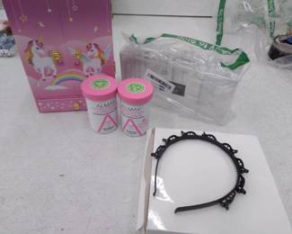 Miscellaneous Beauty/Jewelry Lot