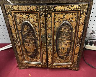 19th C Chinese hand Painted Jewelry Box $185