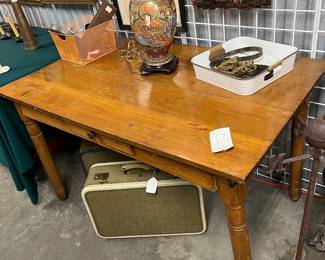 Antique Farmhouse Table $150