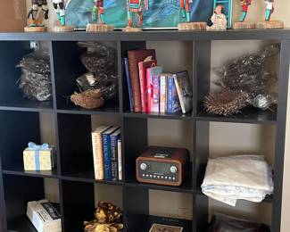 Lg display/book shelf