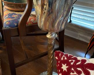 Champagne bucket on stand