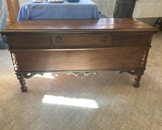 Vintage cedar chest 