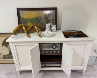Vintage Record Player, Wall Sconces, Framed Art, Creamer bowls
