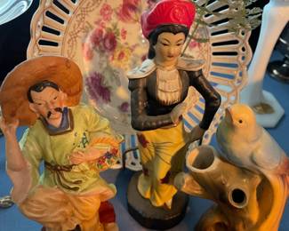 Figurines