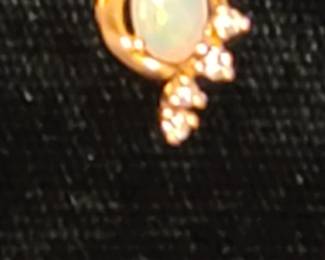 14K and Opal pendant 