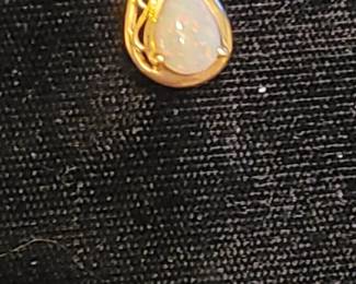 14K and Opal pendant 