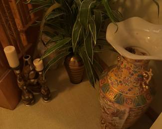 Chinese vase $125