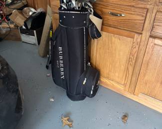 Burberry golf bag $250 not including golf clubs