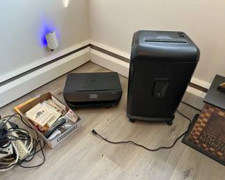 Printer, Shredder
