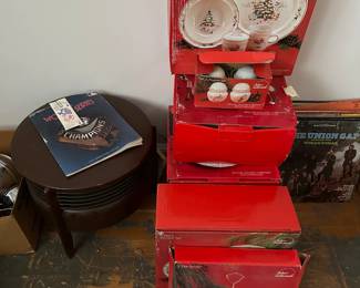 Vintage Fan, International China - Country Christmas Dishes