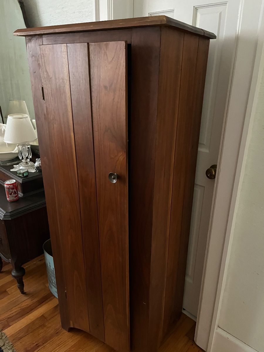 Cedar milled in Lowndes county and crafted locally. 