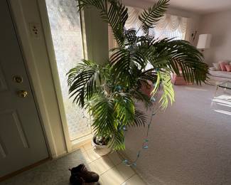 . . . faux fern in 1940's-'50's McCoy planter