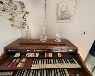 . . . a closer look at the Hammond keyboard and some crystal