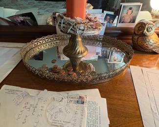 . . . nice dresser mirror