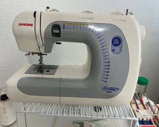 Janome Sewing Machine Harmony 4052