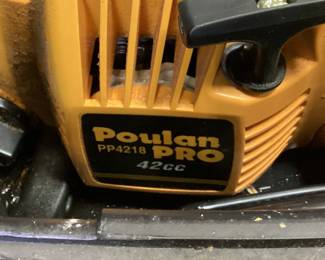 POULAN PRO PP4218 CHAINSAW w HARD CASE