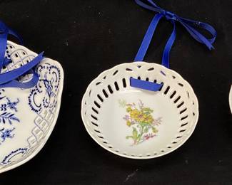 (3) DECORATIVE BOWLS, BLUE DANUBE & KJ INTERPRESENT GERMANY