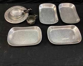WILTON-COLUMBIA PEWTEREX SERVING TRAYS, PLATE, NEW AMSTERDAM SILVER CO QUADRUPLE PLATE CUP