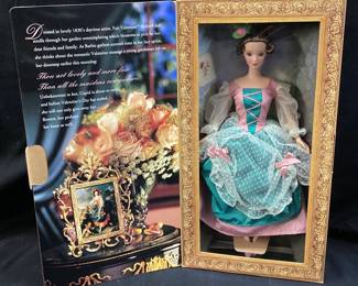 1997 HALLMARK EDITION FAIR VALENTINE BARBIE DOLL