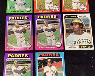 (8) TOPPS 1975 DAVID GENE PARKER #29, (2) 1975 JOE LEONARDO MORGAN #180, (3) 1975 ROOKIE DAVID MARK WINFIELD #61, 1974 DAVID GENE PARKER #252, 1975 WILLIE LEE MCCOVEY #450