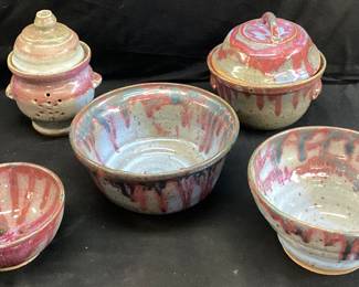 5 PIECE POTTERY SET, BOWLS, CRUET 