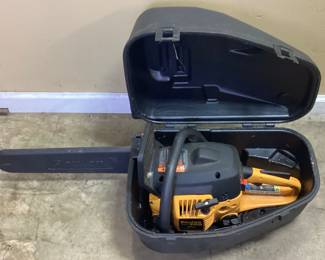 POULAN PRO PP4218 CHAINSAW w HARD CASE
