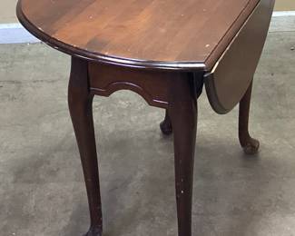 VTG. DROP LEAF SIDE TABLE