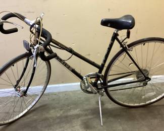 RALEIGH PURSUIT BIKE 12 SPEED