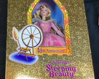 1999 ELIZABETH TAYLOR IN CLEOPATRA BARBIE, FIRST IN A SERIES, NIB