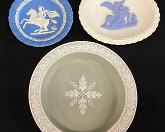  (3) JASPERWARE TRINKET DISHES, SAGE GREEN LEAVES DESIGN 5.25’’ W, RIDER ON HORSE 3.3’’ W, OBLONG TRAY 3.5’’ x 4.25’’ W- POSSIBLY WEDGWOOD
