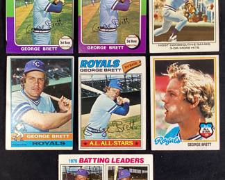(7) TOPPS GEORGE BRETT (2)1975 ROOKIE #228, 1977 #231, 1976 #19, 1977 #580, 1978 #100, 1977 GEORGE BRETT & BILL MADLOCK #1 BASEBALL CARDS