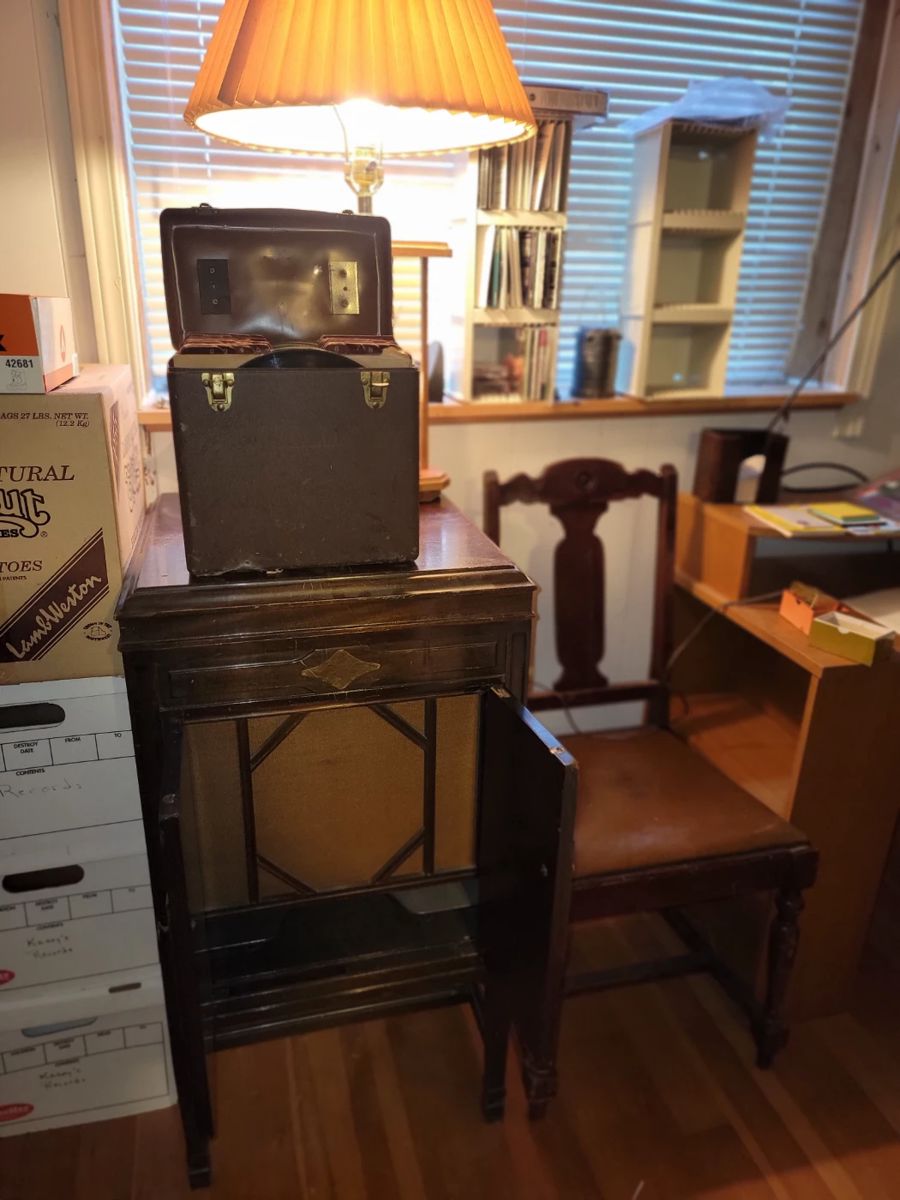 victrola, lamps, old chairs (basement)