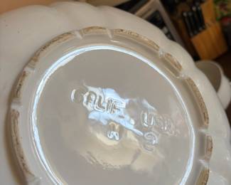 California Pottery White Ribbed Console Bowl 