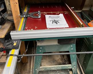Grizzly Contractor Table Saw – Model G0732 