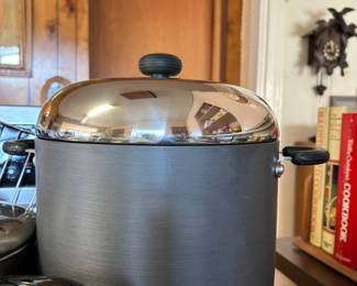 Circulon Stock Pot With Dome Lid