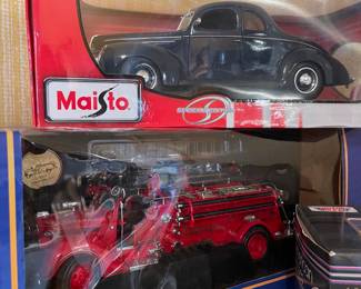 Maisto 1939 Ford Deluxe 1:18 Scale Die Cast Model, American Mint Ford 1938 Red Fire Truck 1:32 Scale Die Cast Model