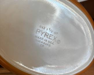 Pyrex  "Friendship" 1 1/2 QT Orange Casserole Dish