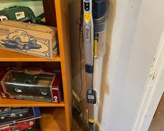 Shark Pet Plus Cordless Stick Vacuum