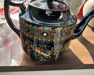 Gibson & Sons "Norvic" Teapot