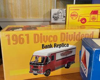 Crown Premiums 1961 Divco Dividend 1:34 Scale Die Cast Bank
