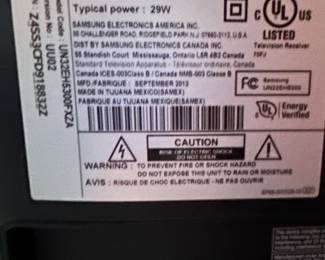 #173 Samsung Flatscreen - 31" w/remote $50.00